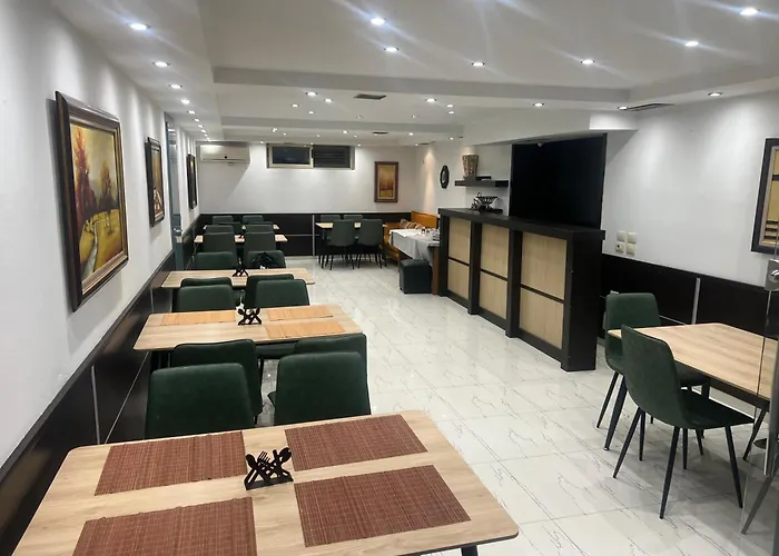 Enzo Near 4* Tirana