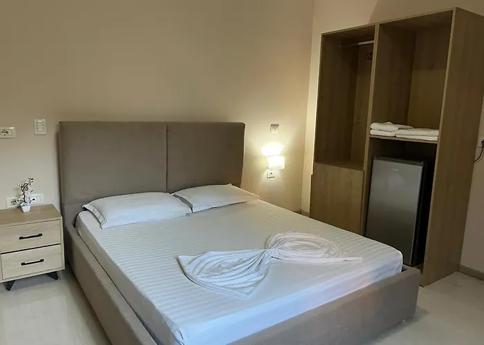 Enzo Near Ξενοδοχείο 4*