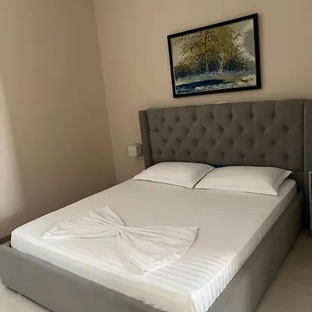 Szálloda Enzo Near 4*