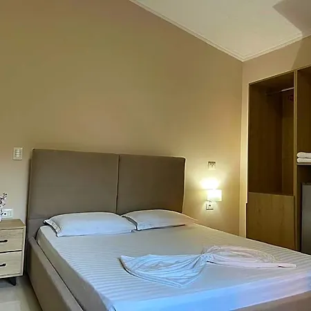 Szálloda Enzo Near Tirana